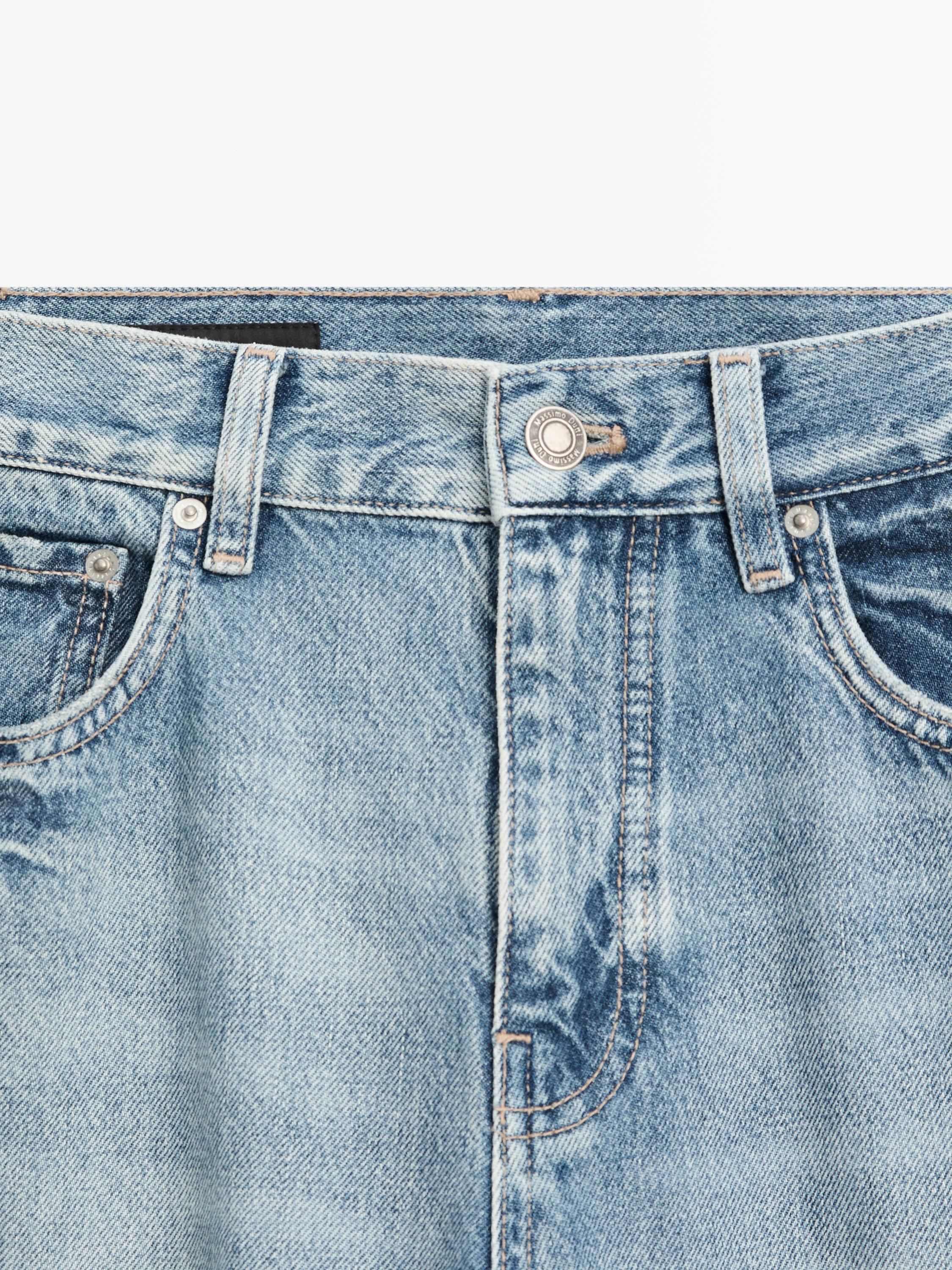 Wide-leg jeans